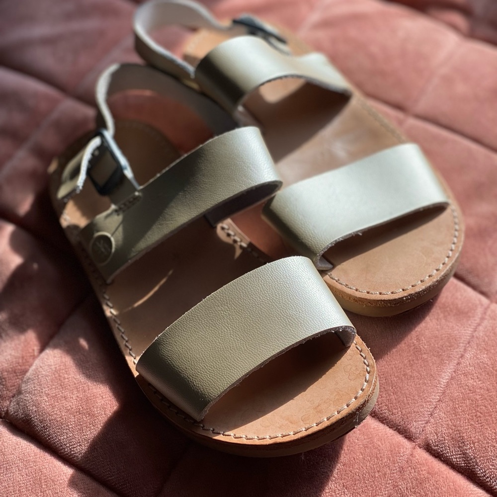 Freshly Picked - Platinum Sanibel Sandal